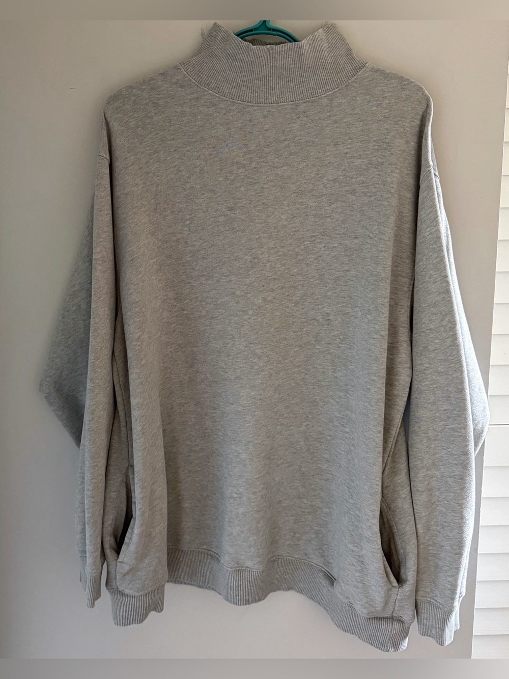 Aerie Mock Neck Sweatshirt M